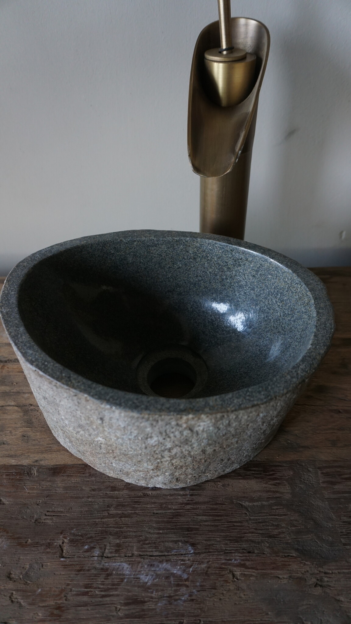 Rene Houtman Kleine Stenen Waskom Riviersteen B25 x D20 x H13 Cm