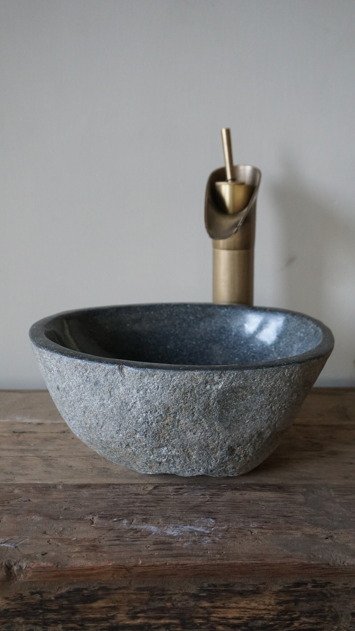 Rene Houtman Kleine Stenen Waskom Riviersteen B28 x D23 x H13 Cm