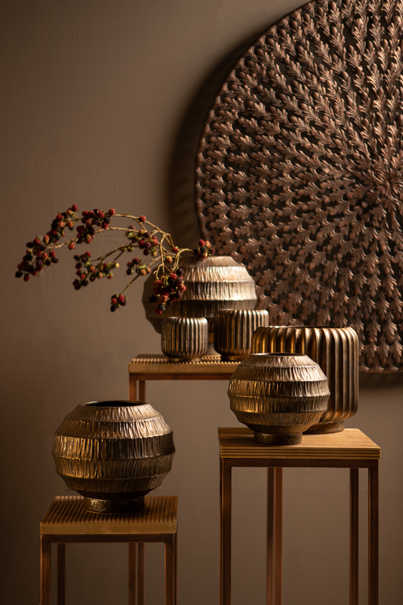 PTMD Cherith Bronzen ronde keramische pot geribbeld S