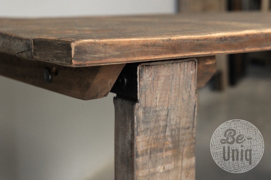Be-Uniq Eettafel Oude Deur | Verweerd | H79xB190xD89 cm