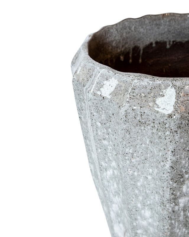 PTMD Olver Witte keramische pot geribbelde structuur rond 90x48 Cm