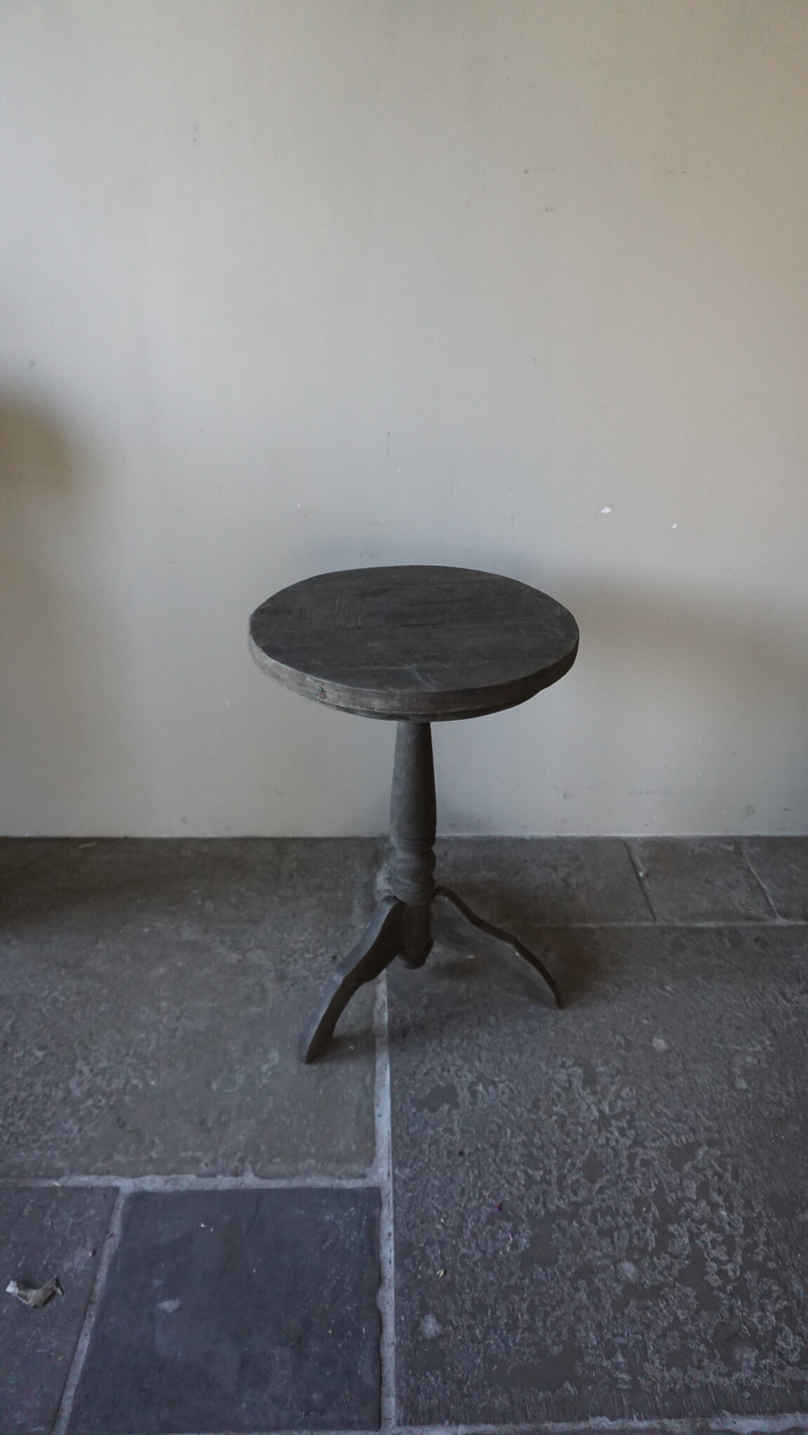 Rene Houtman Wijntafel | Teakhout | D50 x H75 cm | Nr 1