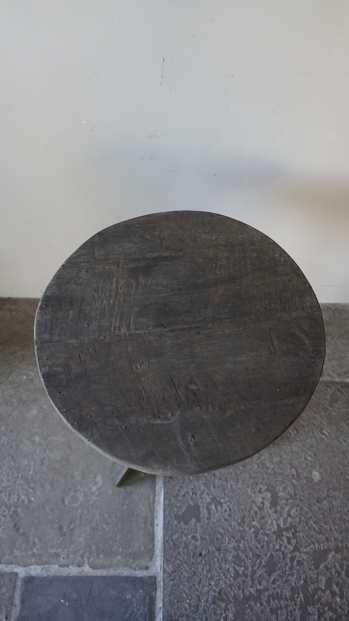 Rene Houtman Wijntafel | Teakhout | D50 x H75 cm | Nr 1