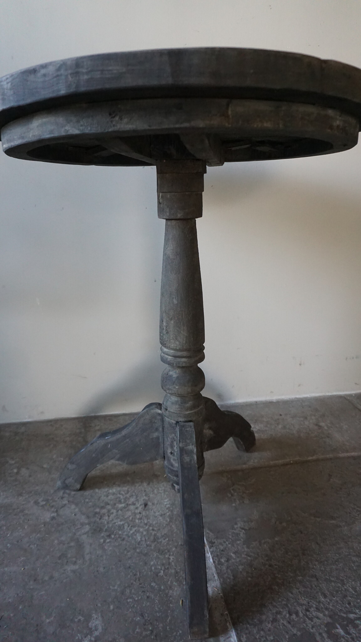 Rene Houtman Wijntafel | Teakhout | D60 x H75 cm | Nr 2
