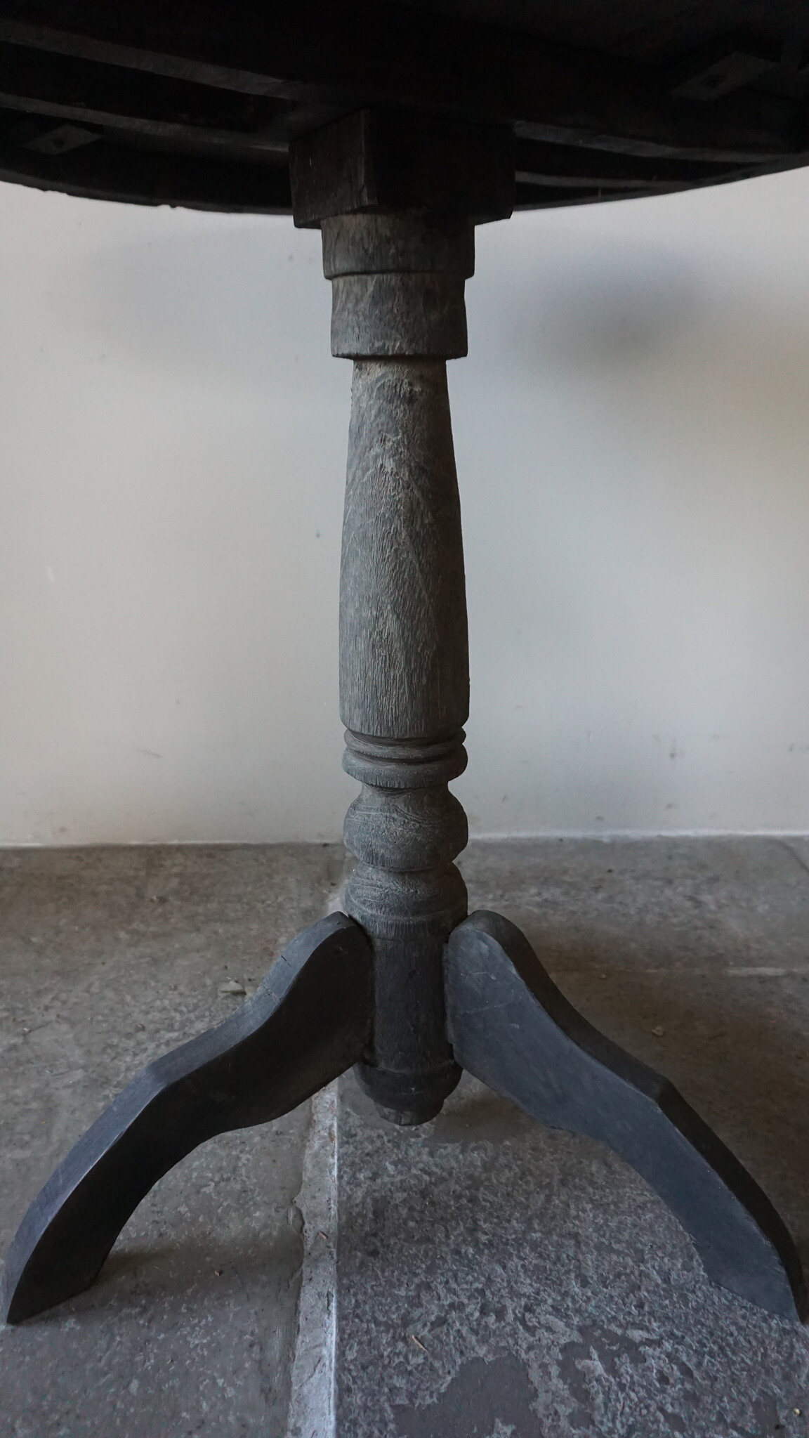 Rene Houtman Wijntafel | Teakhout | D70 x H75 cm | Nr 2