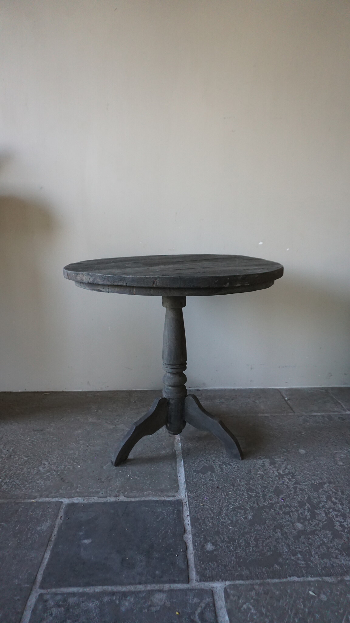 Rene Houtman Wijntafel | Teakhout | D80 x H75 cm | Nr 1