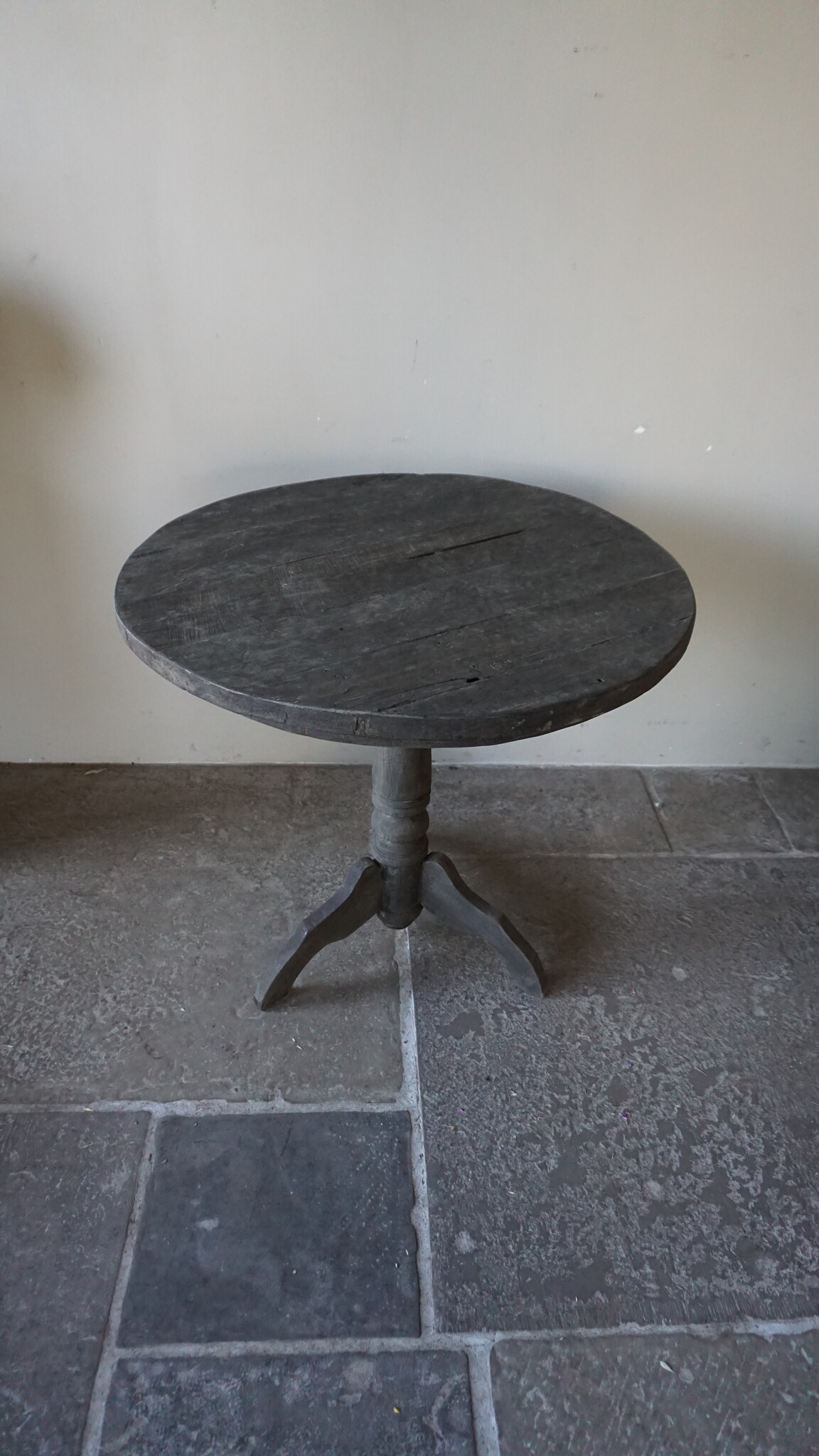 Rene Houtman Wijntafel | Teakhout | D80 x H75 cm | Nr 1