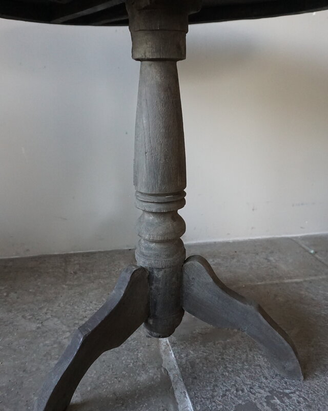 Rene Houtman Wijntafel | Teakhout | D80 x H75 cm | Nr 1