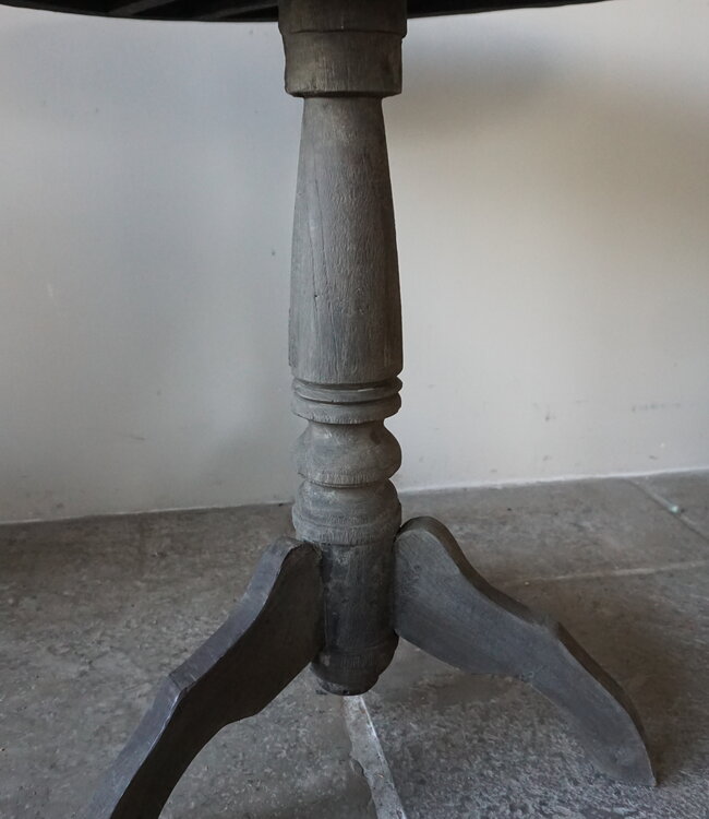 Rene Houtman Wijntafel | Teakhout | D80 x H75 cm | Nr 1