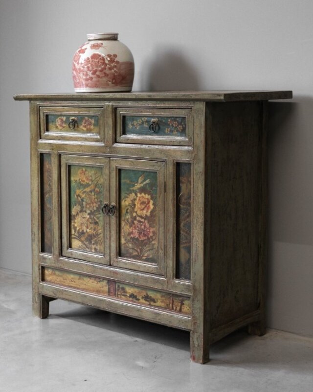 Be-Uniq Oud Beschilderd Dressoir | China | H92 x B102 x D43 cm