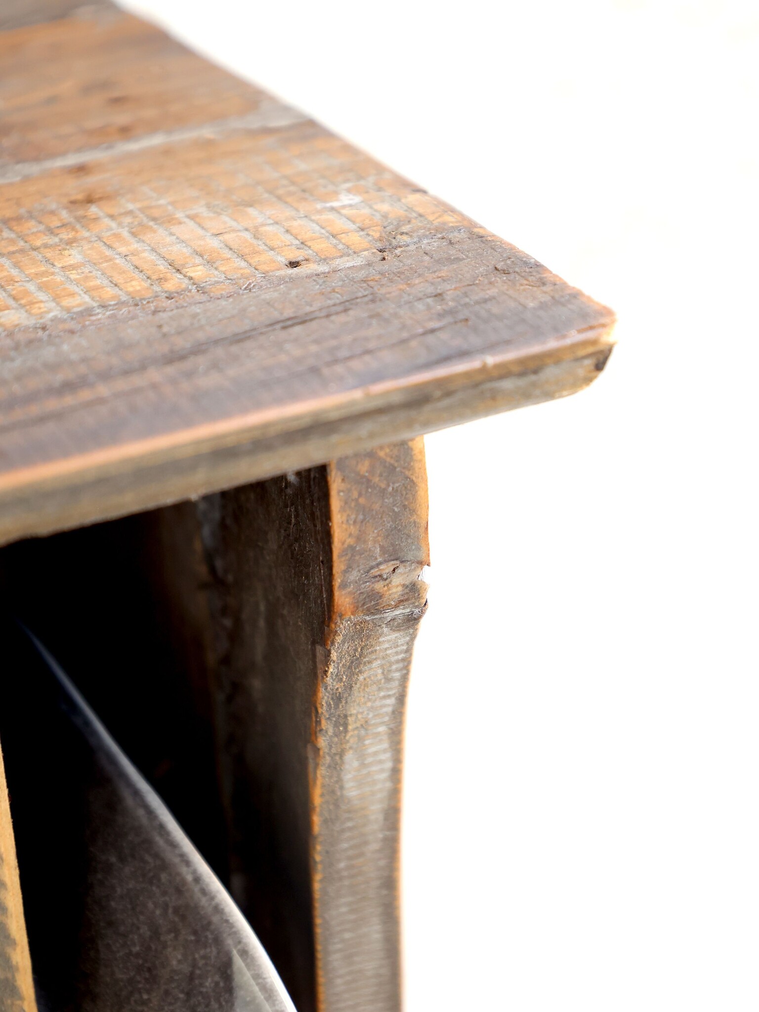 Rene Houtman Bordenrek Wandrek Woods Hout Met Plank En Haken - H55 x B80 x D20 Cm