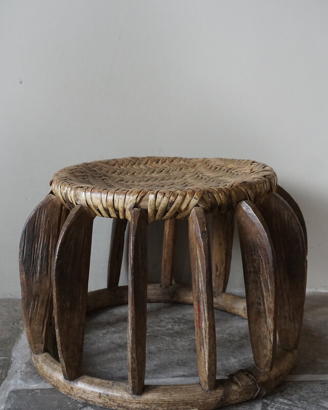 Rene Houtman Oud Chinees Rattan Krukje | Nr 3 | Rond | Uniek | Ø 38,5 x H28