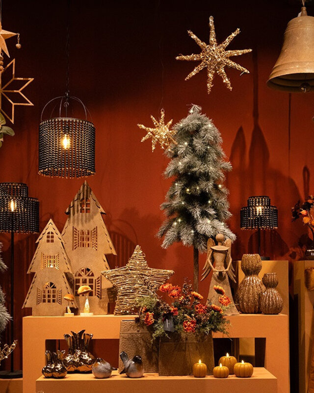 Rene Houtman LED Kerstboom Op Stam XXL | Groen/Sneeuw | 210 cm