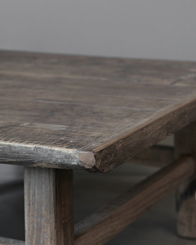 Be-Uniq Oude Bijzettafel | China | H32xB71xD62 cm
