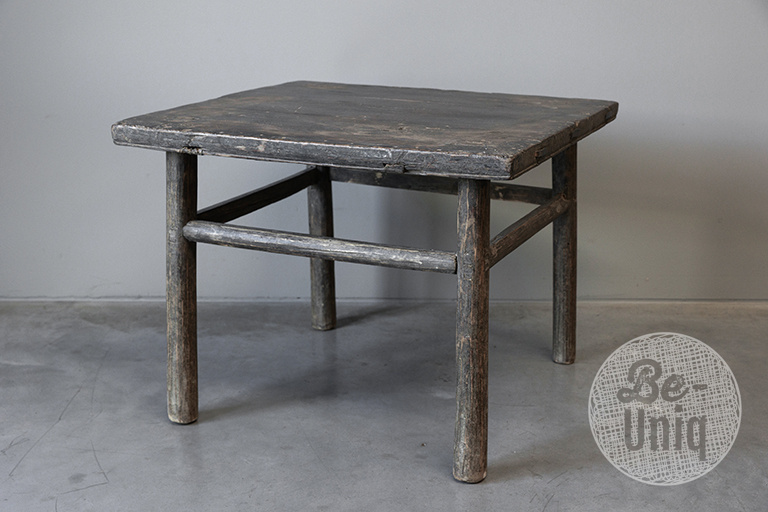 Be-Uniq Oude Bijzettafel | China | H45xB72xD69 cm