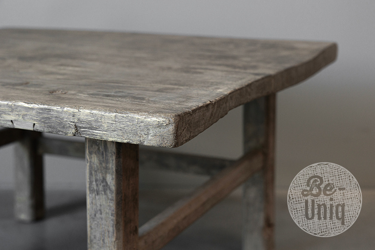 Be-Uniq Oude Bijzettafel | China | H44xB71xD68 cm