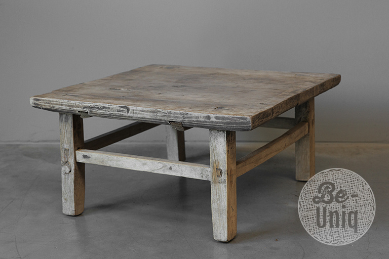 Be-Uniq Oude Bijzettafel | China | H29xB58xD54 cm