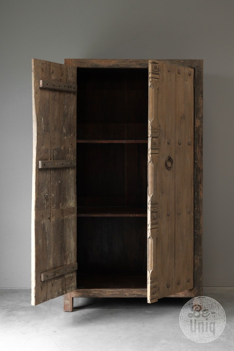 Be-Uniq Unieke Oude Kast | India | H176xB98xD45 cm