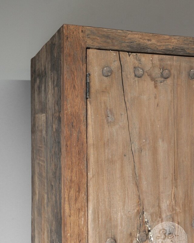 Be-Uniq Unieke Oude Kast | India | H176xB98xD45 cm