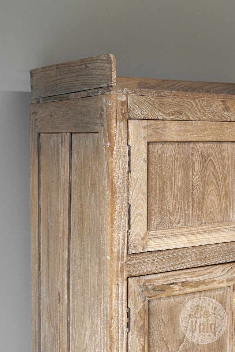 Be-Uniq Unieke Oude Kast India | H138xB37xD40 cm