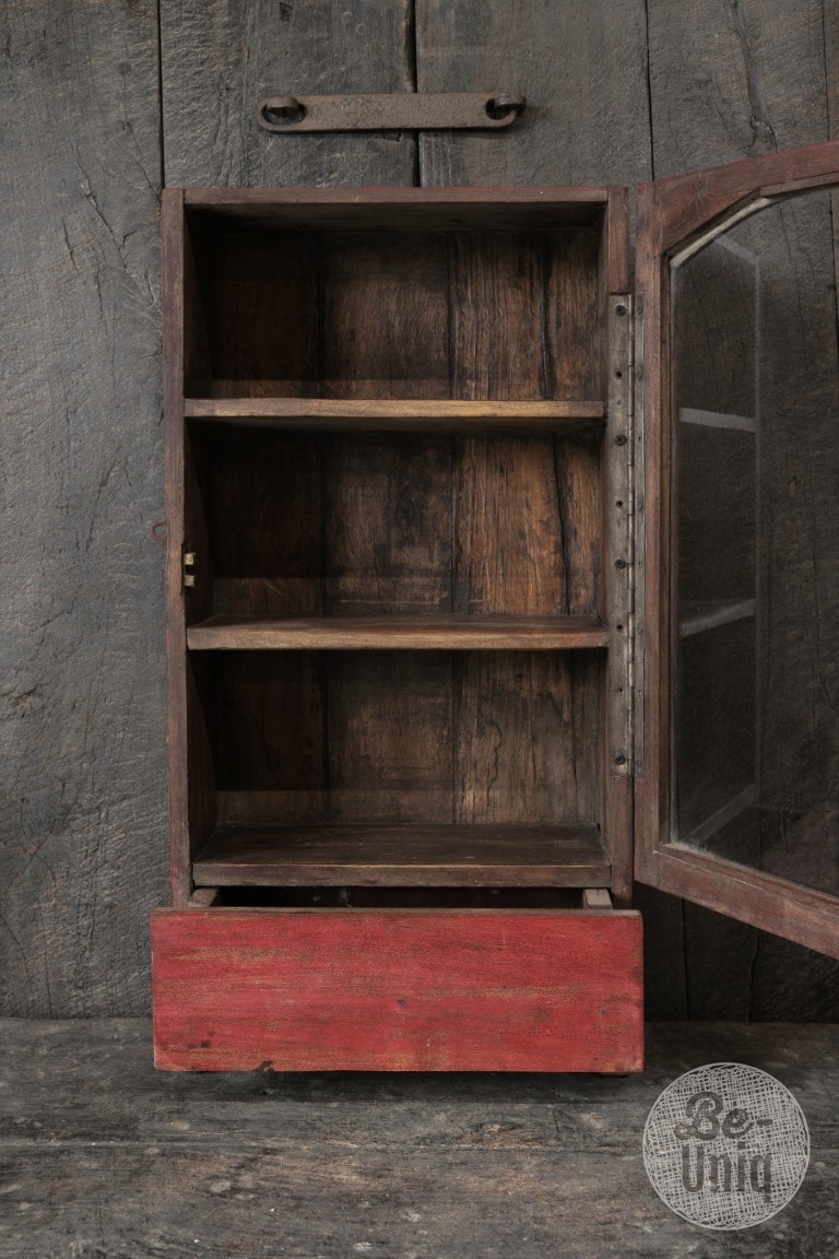 Be-Uniq Authentiek Vitrinekastje | India | H67xB36xD17 cm