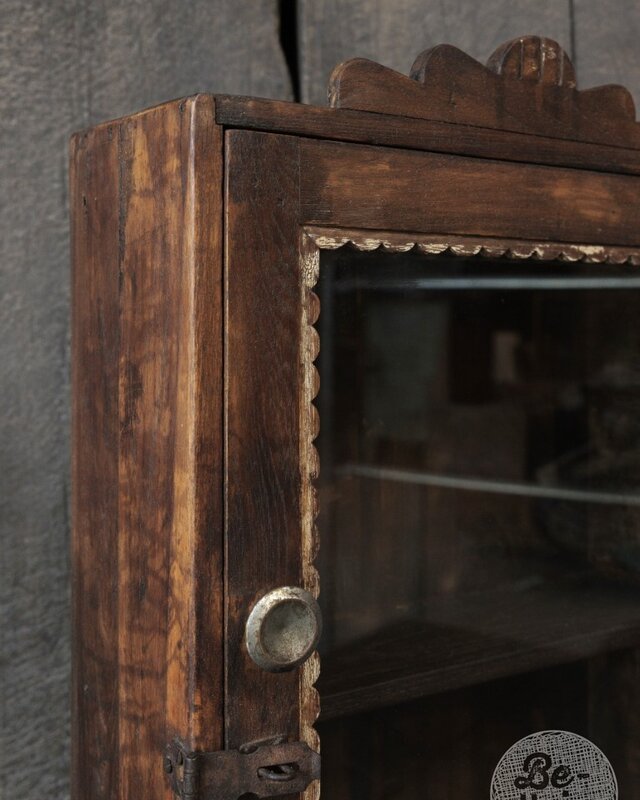 Be-Uniq Authentiek Vitrinekastje | India | H55xB35xD13 cm
