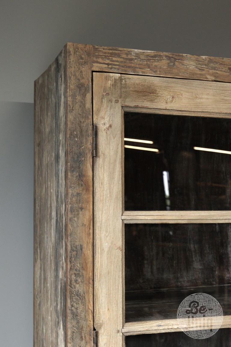 Be-Uniq Oude Vitrinekast | India | H219xB119xD47 cm