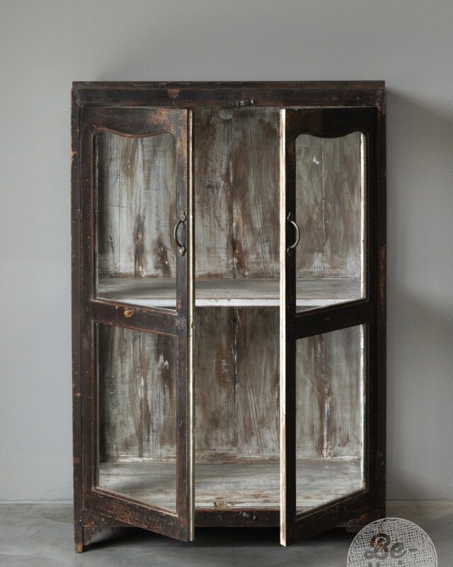 Be-Uniq Oud Glaskastje | India | H123xB79xD40 cm