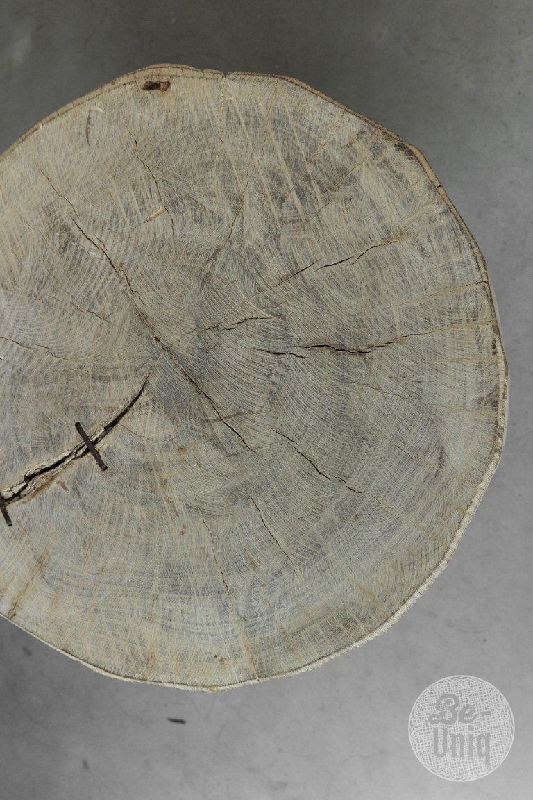 Be-Uniq Bijzettafel Authentiek Hakblok | India | H53xB48xD47 cm