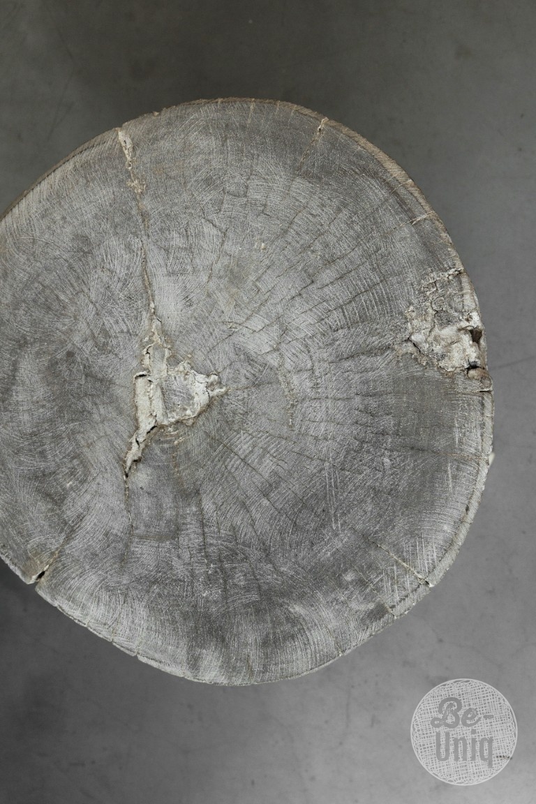 Be-Uniq Bijzettafel Authentiek Hakblok | India | H56xB37xD38 cm
