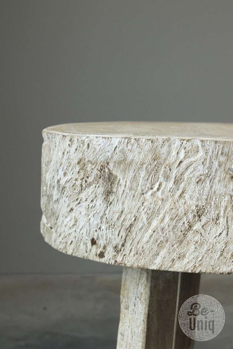 Be-Uniq Bijzettafel Authentiek Hakblok | India | H55xB44xD40 cm