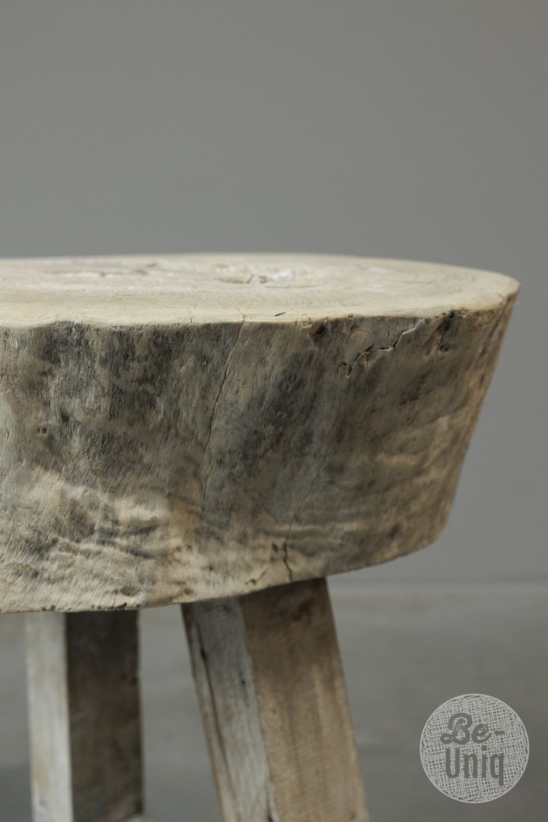 Be-Uniq Bijzettafel Authentiek Hakblok | India | H56xB42xD53