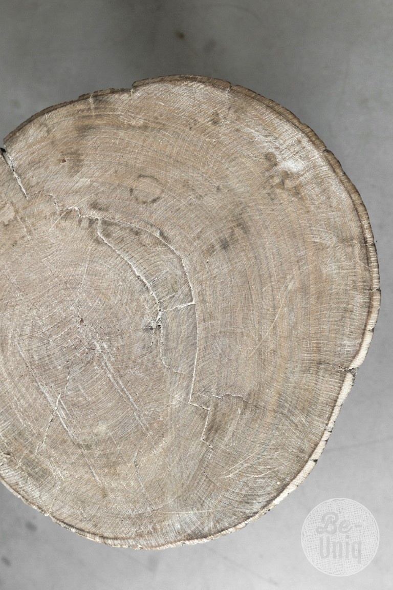 Be-Uniq Bijzettafel Authentiek Hakblok | India | H55xB36xD34 cm