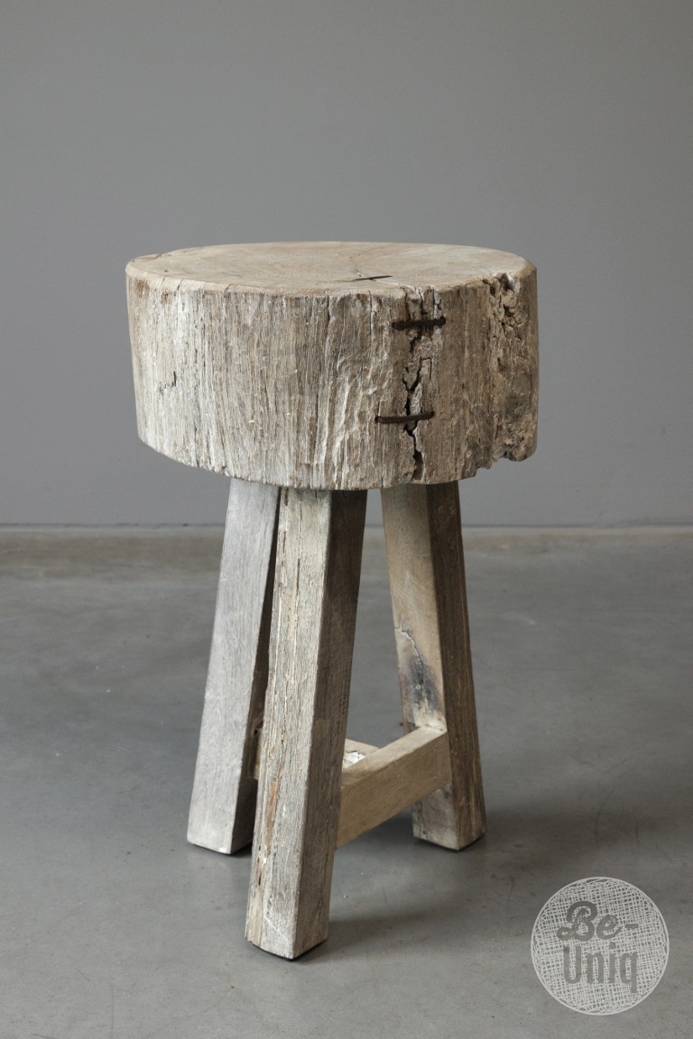 Be-Uniq Bijzettafel Authentiek Hakblok | India | H56xB34xD31 cm