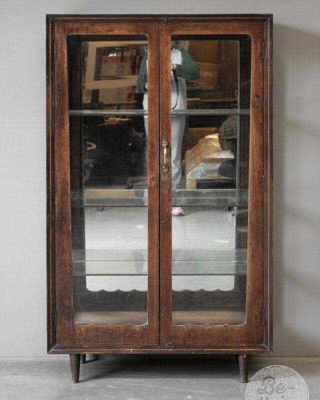 Be-Uniq Vitrinekast Met Spiegelachterwand | India | H152 cm