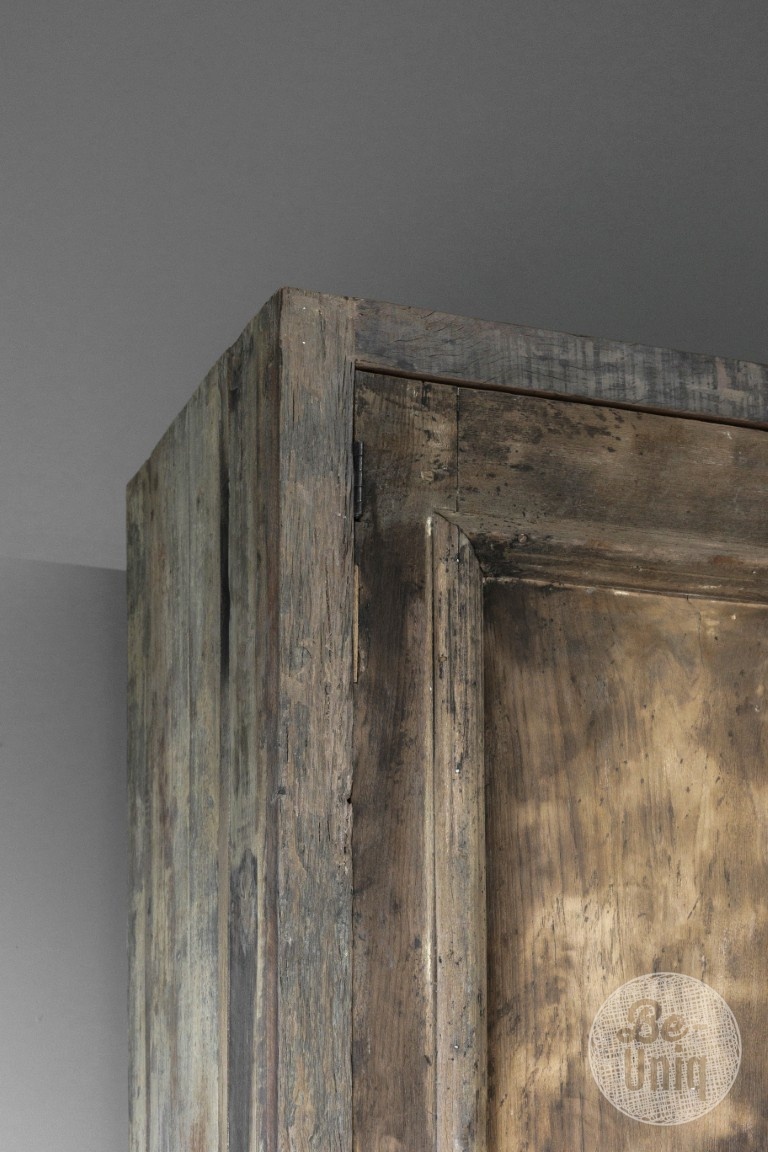 Be-Uniq Hoge Verweerde Kast | India | H259xB125xD46 cm