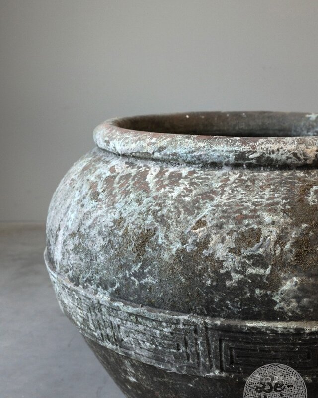 Be-Uniq Oude Verweerde Pot | Indonesië | H53 x D70 cm