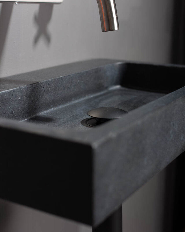 Forzalaqua Open Afvoerplug | Zwart Gepoedercoat | 5/4"