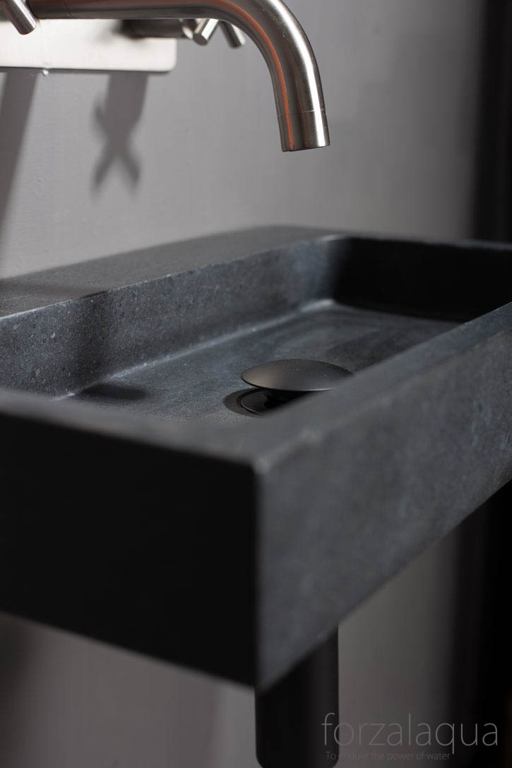 Forzalaqua Open Afvoerplug | Zwart Gepoedercoat | 5/4"
