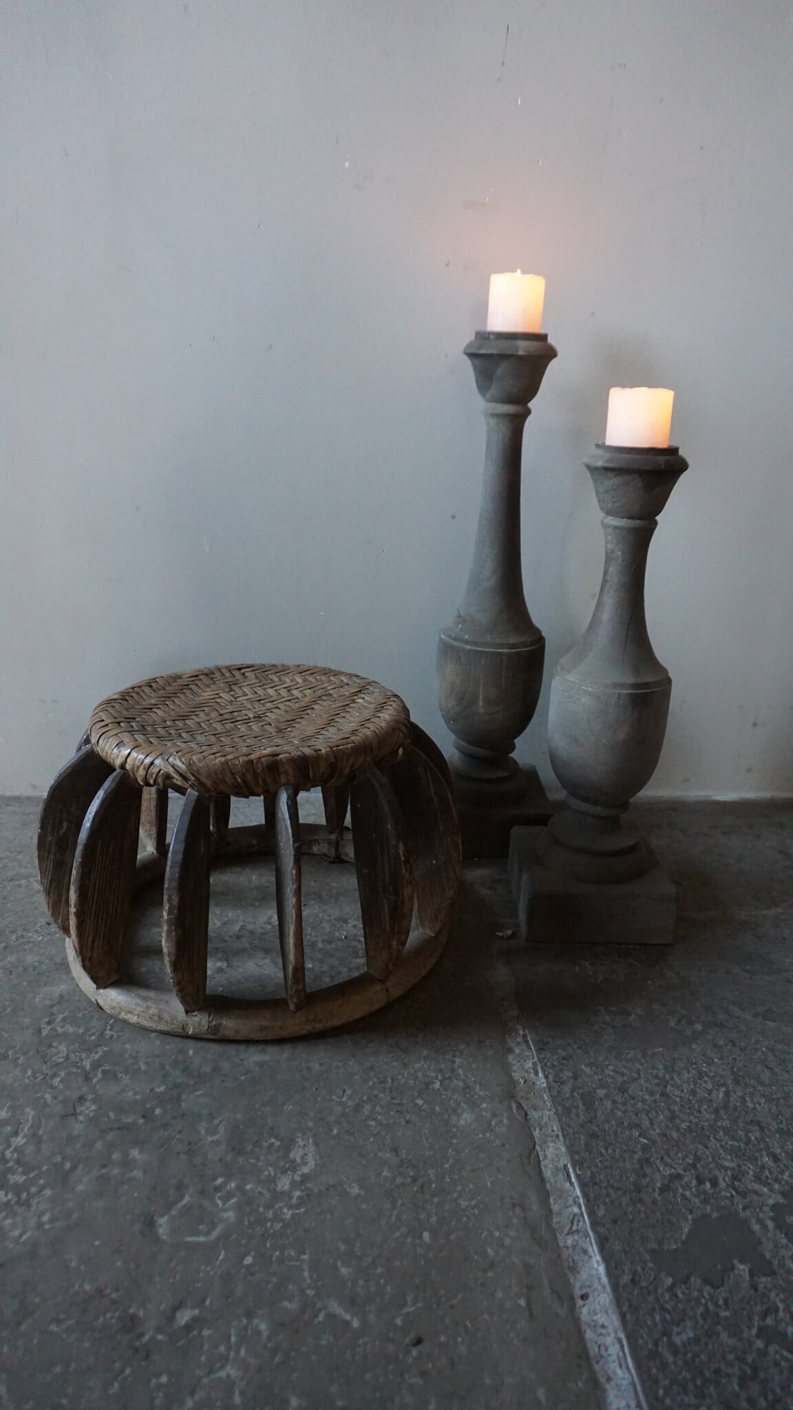 Rene Houtman Oud Chinees Rattan Krukje – Rond – Uniek – Ø 39 x H 26 cm