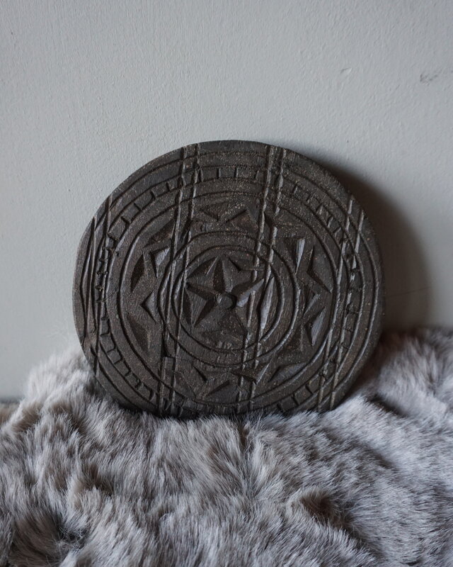 Rene Houtman Houten Mandala Onderzetter / Schaal – Donkerbruin – Ø19,5 x H2 cm