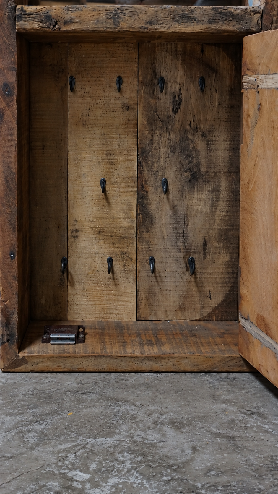 Rene Houtman Sleutelkast met Spiegel – Oud Hout – 75 x 30 x 10 cm (H x B x D)