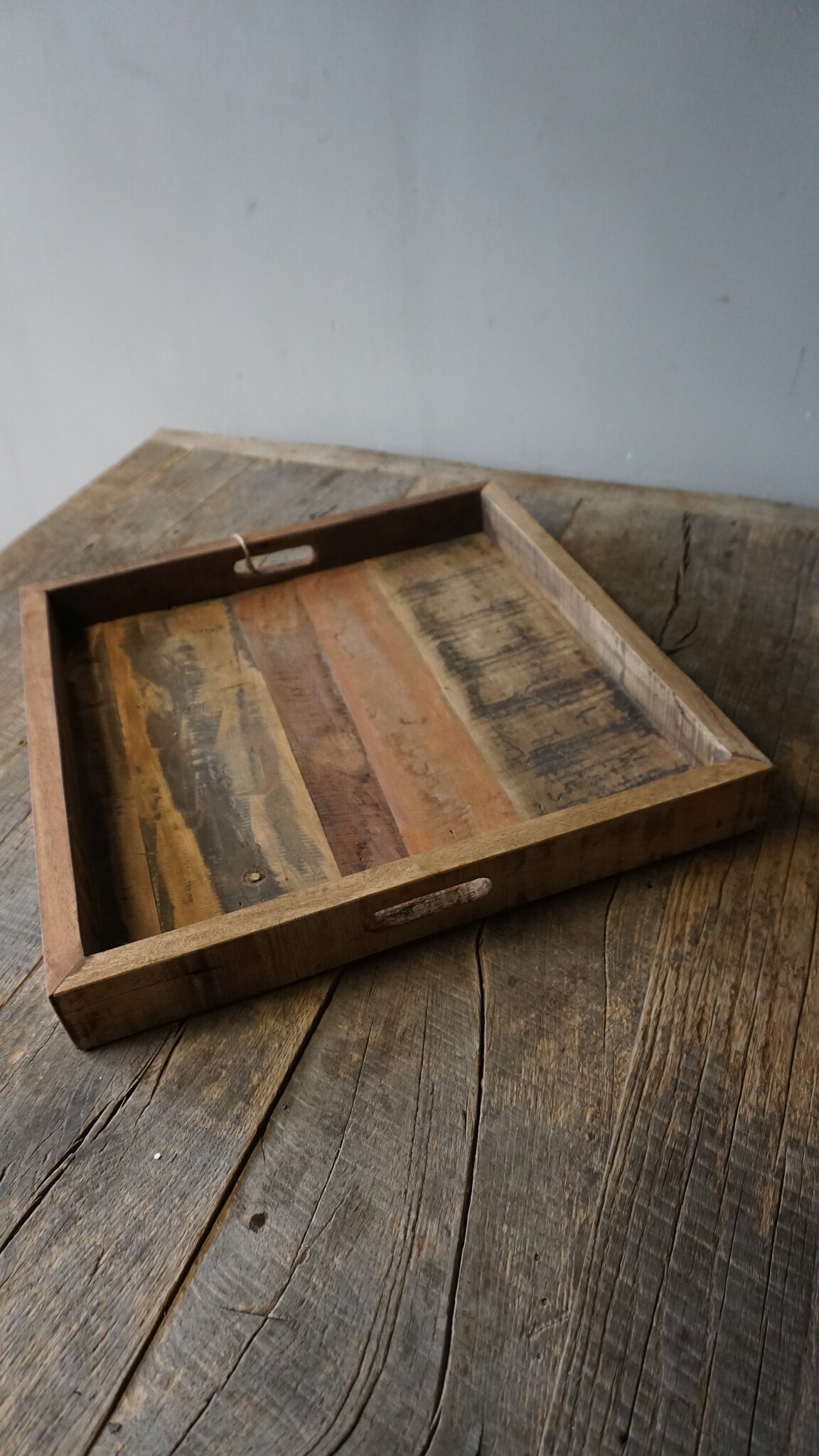 Rene Houtman Dienblad Oud Hout – Naturel – 6 x 50 x 50 cm (H x B x D)