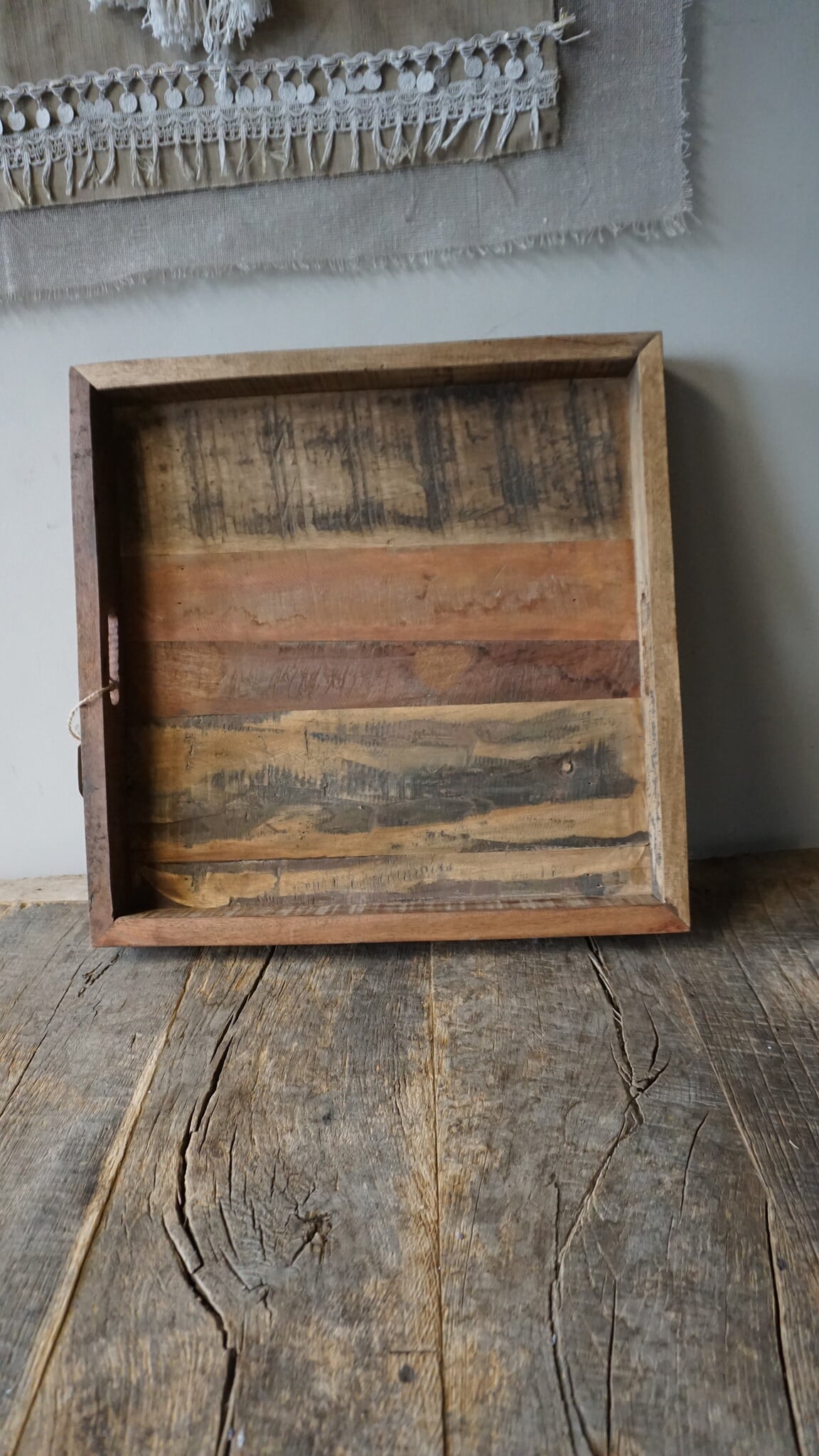 Rene Houtman Dienblad Oud Hout – Naturel – 6 x 50 x 50 cm (H x B x D)