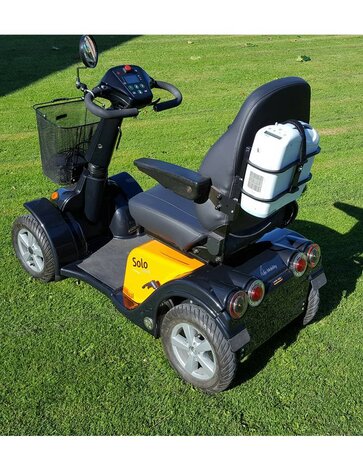 Zuurstofconcentrator houder voor rolstoel of scootmobiel