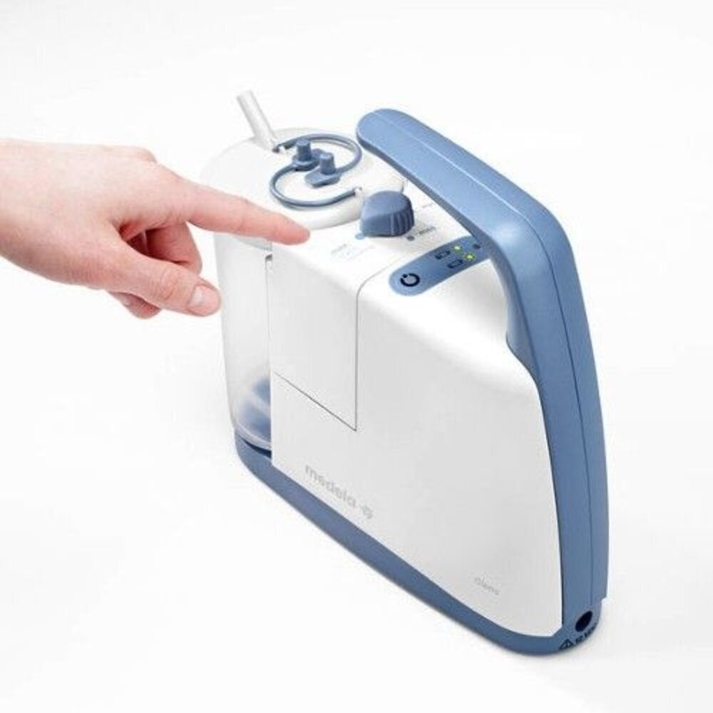 Medela Clario home care pump with battery