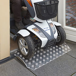 Secucare Secucare drempelhulp Heavy Duty tot 300 kg. afbeelding
