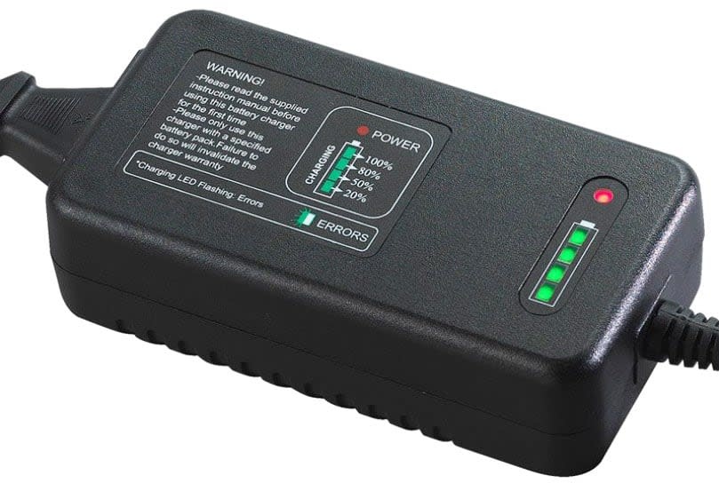 Powercell Powercell oplader voor uw scootmobiel (24V-2,8Ah loodlader incl. 3-polige XLR-plug) afbeelding