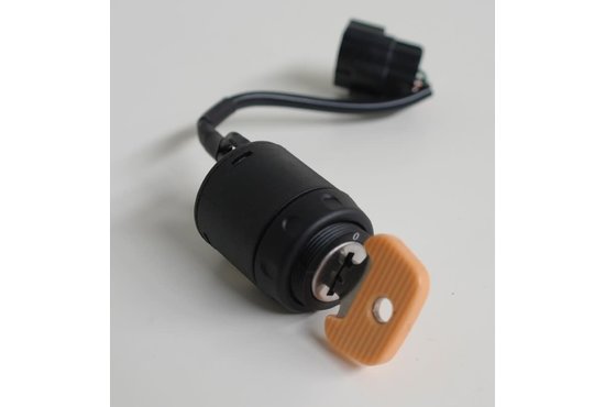 Trophy Ignition switch for advanced electronics (ID-no > QT02400) Trophy - Tweedehands