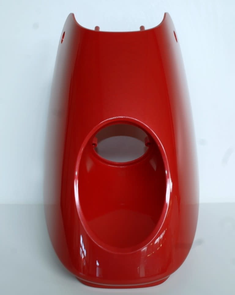 Trophy Voorkap red metallic Trophy 6 - Tweedehands afbeelding